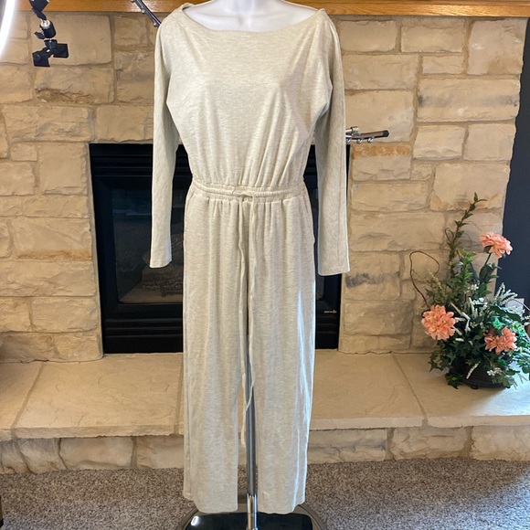 NWOT pink lily jumpsuit - Picture 1 of 2